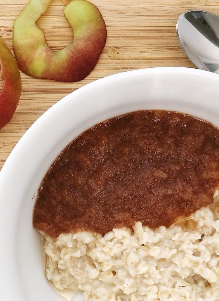 apple sauce with oatmeal